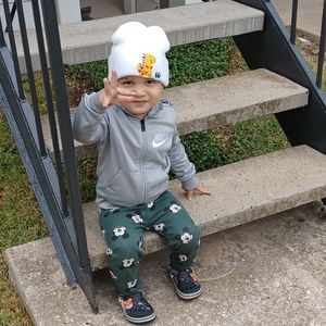 Meet your Posher, Dylan